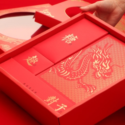 2024龙《龙行天下》新年对联礼盒